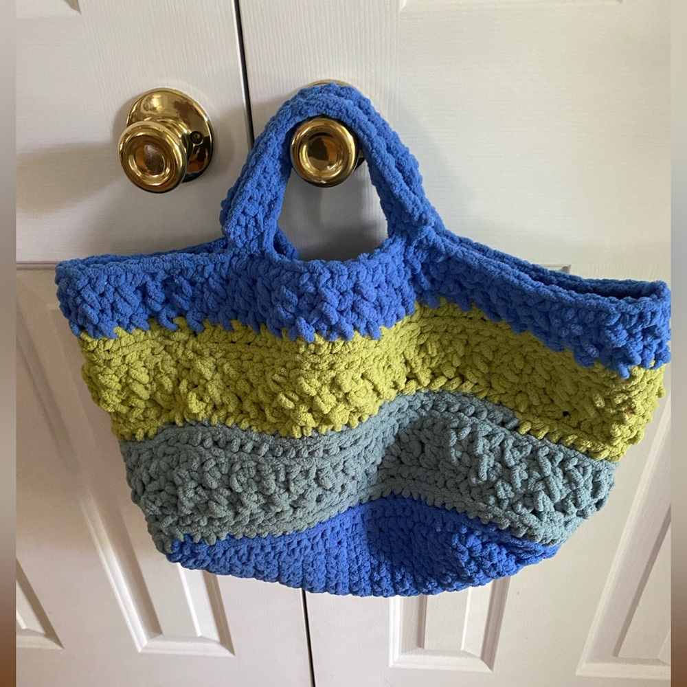 Crochet Tote. Handmade with blanket yarn